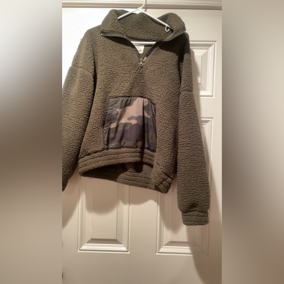 Quarter Zip Fleece - Picture 2 of 2